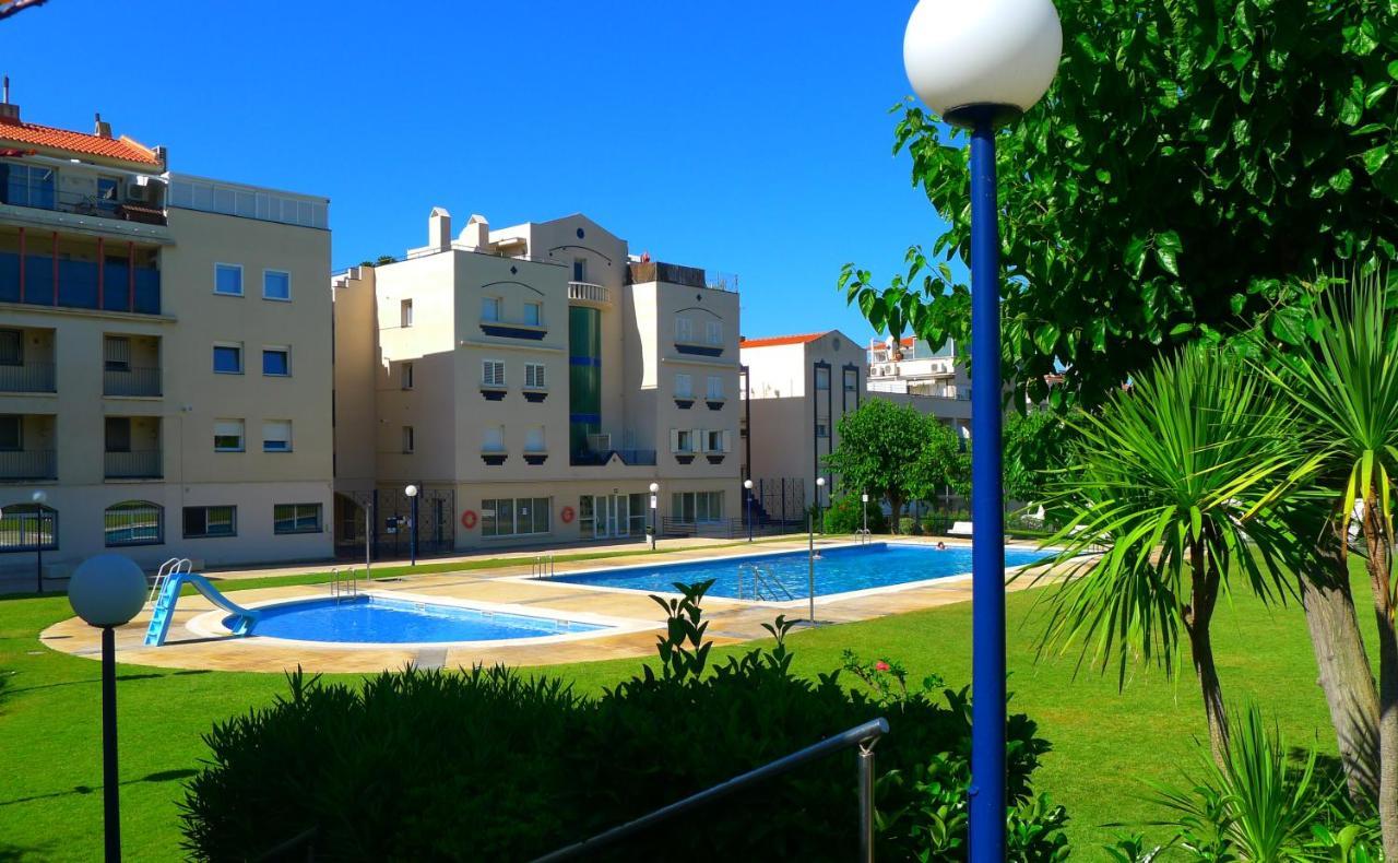 شقة La Marina Seaview Penthouse سيدجيس المظهر الخارجي الصورة