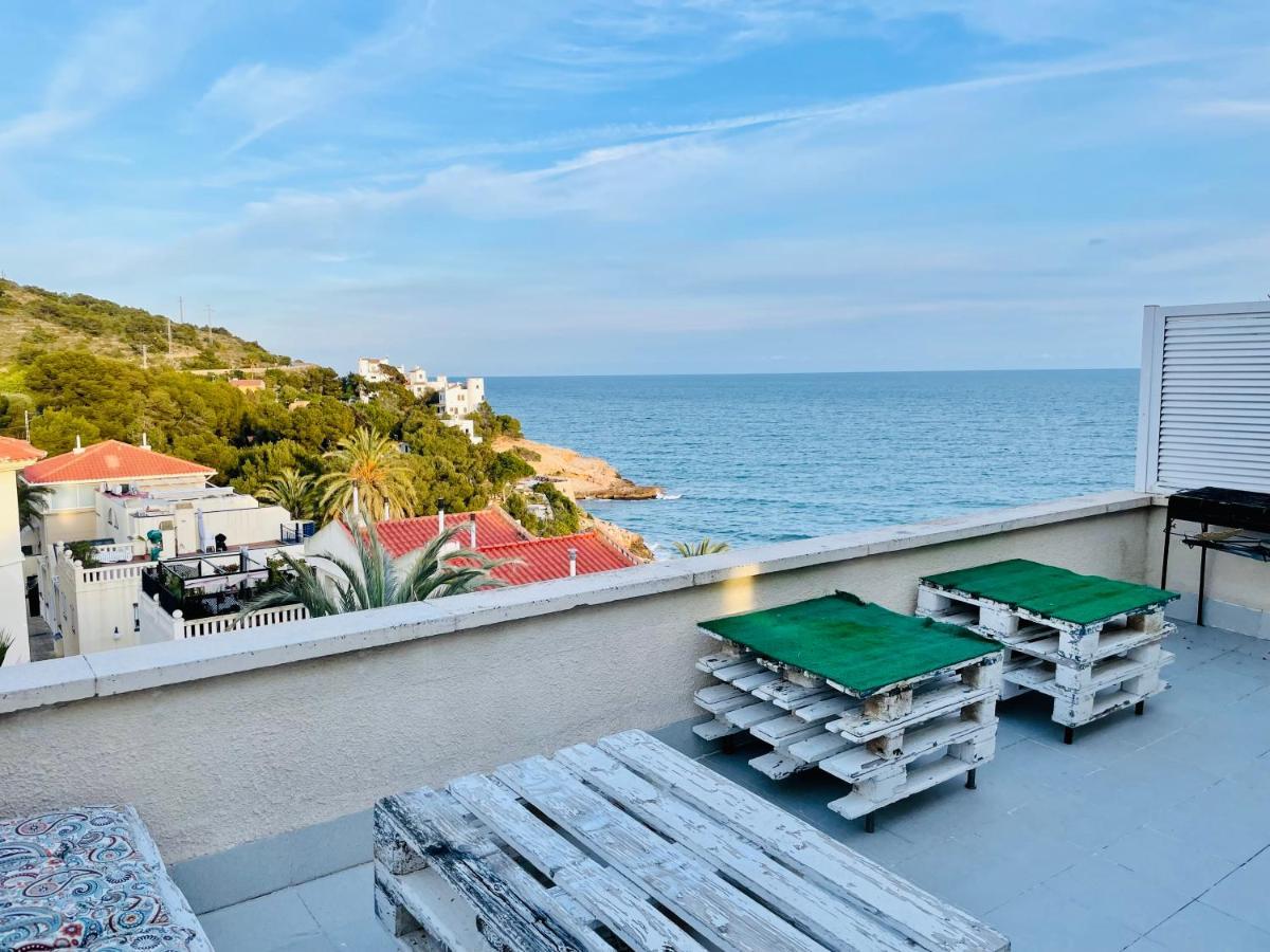 شقة La Marina Seaview Penthouse سيدجيس المظهر الخارجي الصورة
