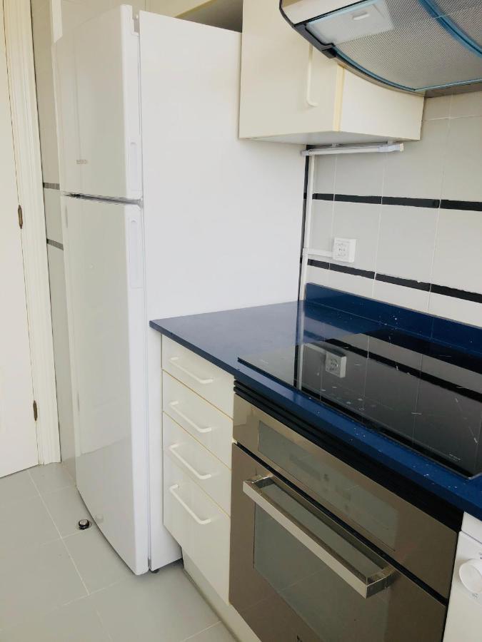 شقة La Marina Seaview Penthouse سيدجيس المظهر الخارجي الصورة