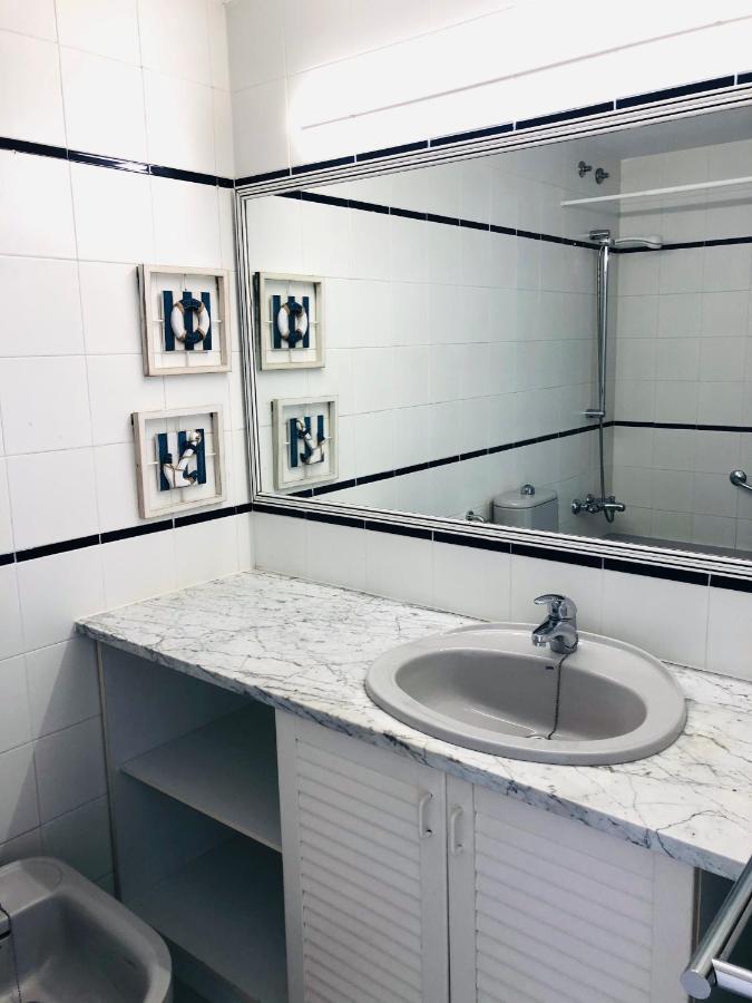 شقة La Marina Seaview Penthouse سيدجيس المظهر الخارجي الصورة