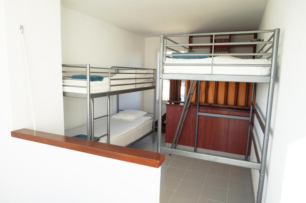 شقة La Marina Seaview Penthouse سيدجيس المظهر الخارجي الصورة