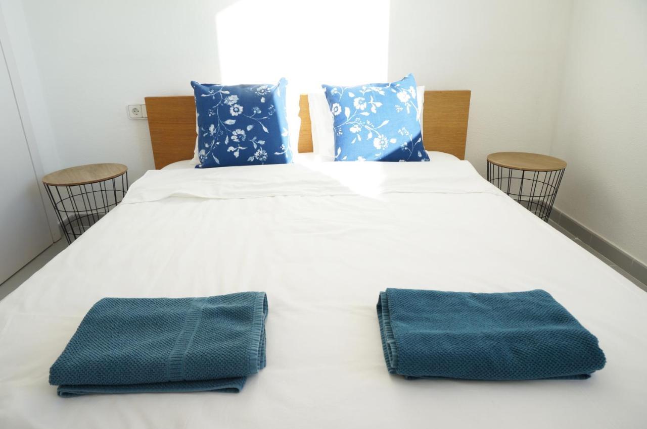 شقة La Marina Seaview Penthouse سيدجيس المظهر الخارجي الصورة