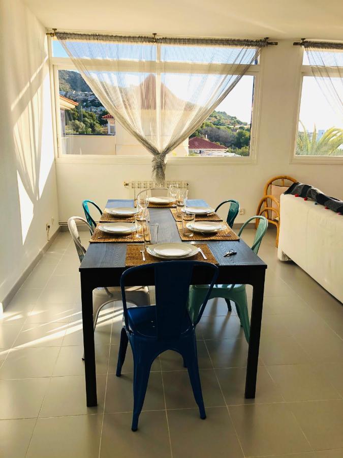 شقة La Marina Seaview Penthouse سيدجيس المظهر الخارجي الصورة